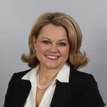 Welcome another great thought leader, Karen Casey, to the podcast. When trying to increase employee performance, it can be easy to lose sight of maintaining an employee-centered culture. We will discuss how you can keep it in mind!